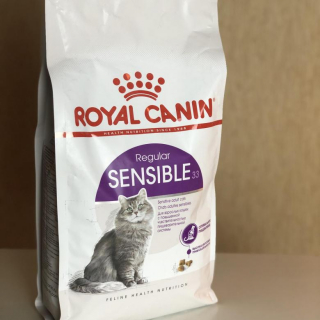 Корм сухой Royal Canin Sensible 33 для кошек с чувствительным пищеварением, привередливых в еде,от 1-го года до 10-ти лет, 15 кг